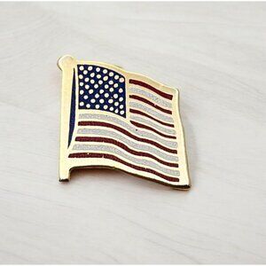 Vintage American Flag Pin USA Gold Tone Patriotic Jewelry Lapel Pin